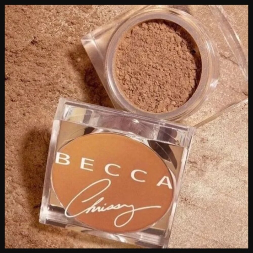 BECCA x Chrissy Teigen Confectionary Glow Powder Cinnamon Sugar - NEW
